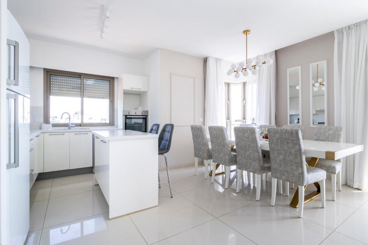 Luxury Three-Bedroom/Terrace Over Old City View Ierusalim Exterior foto