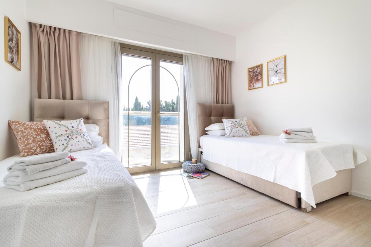 Luxury Three-Bedroom/Terrace Over Old City View Ierusalim Exterior foto