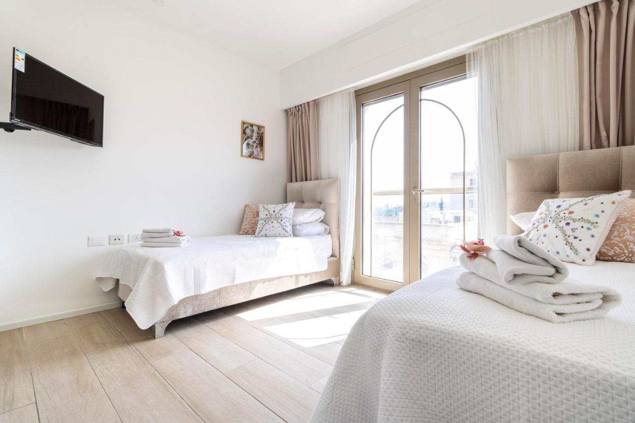 Luxury Three-Bedroom/Terrace Over Old City View Ierusalim Exterior foto